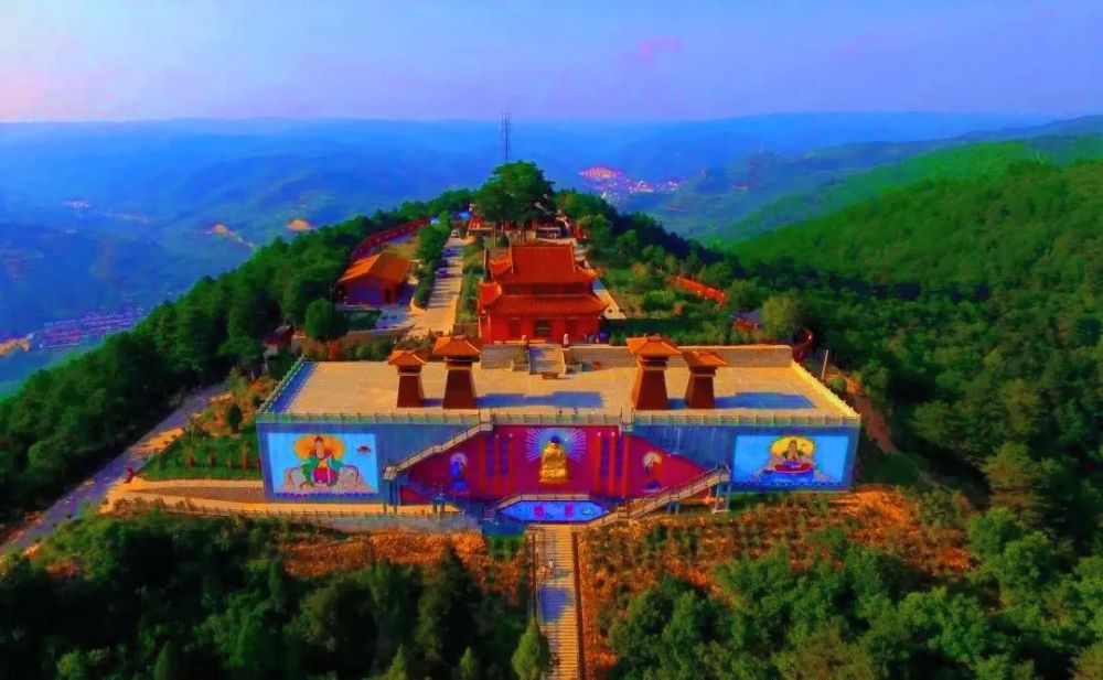 1,无量山景区一起来看看~小编探寻了这些好地方来了黄龙去哪里赏这