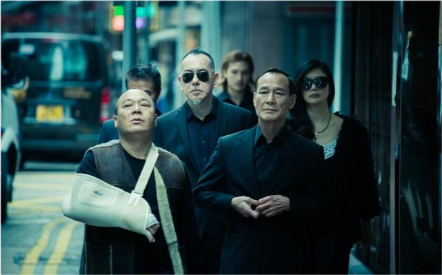 臧天朔用10瓶皇家礼炮在天上人间宴请陈惠敏陈惠敏喝了一口就急眼了你