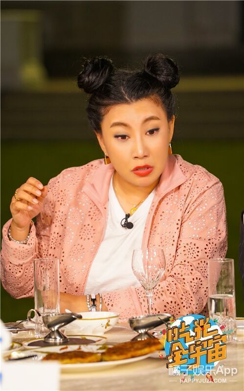 还记得《奇葩说》辩手范湉湉吗?她瘦了30斤?