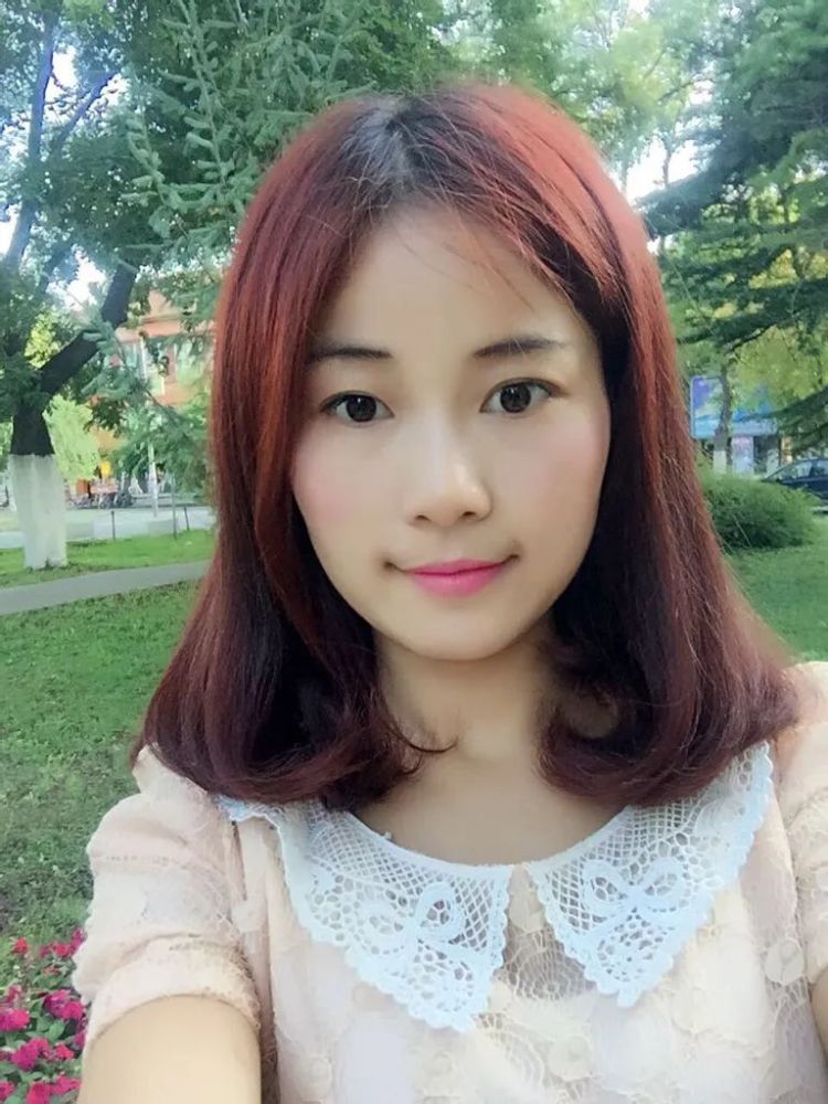 武威相亲网88年女生事业单位想找一位年龄相仿有稳定工作的男士携手