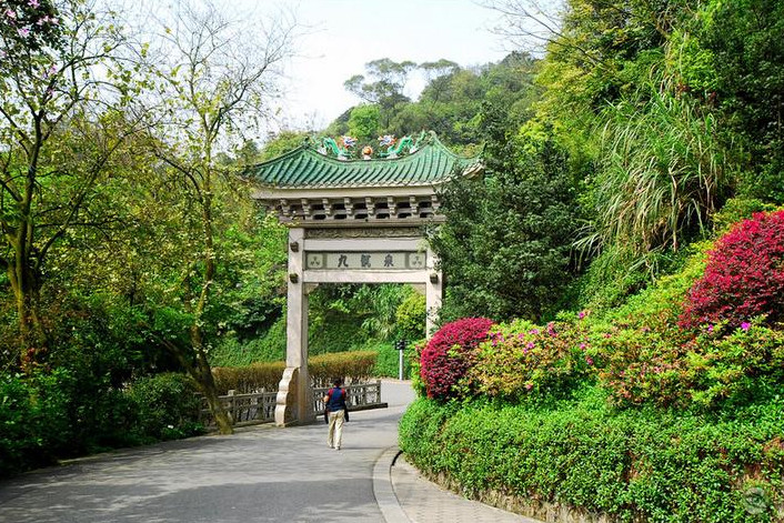 广州旅游新玩法!来到白云山景区,感受"羊城第一秀"的魅力