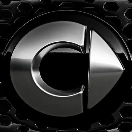 smart是梅赛德斯-奔驰汽车公司与手表业巨头swatch公司合作的产物.