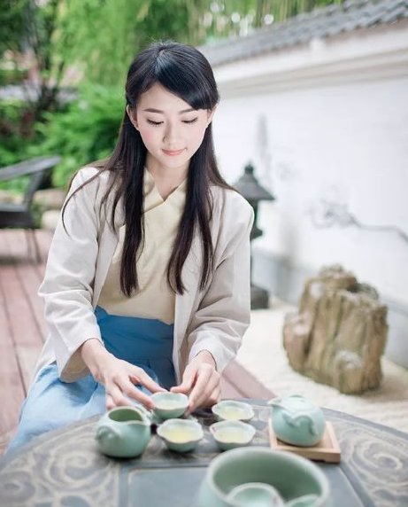 一茶一书一知己便是幸福