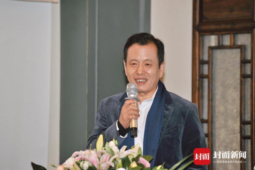 李敬泽阐述何为青年找到自己的语法表现出面向未来的勇猛创造之心