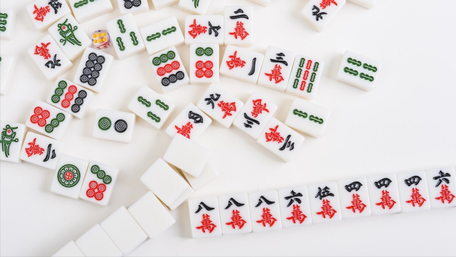 就得去掉字牌和花牌,只玩基础牌,也就是筒条万三种花色,共计108张牌