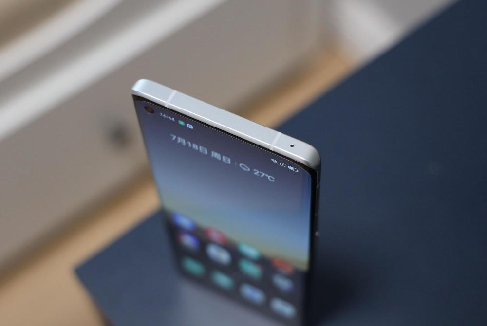 2500档最强手机:骁龙870 三星曲面屏 5000万主摄 65w,毫无短板