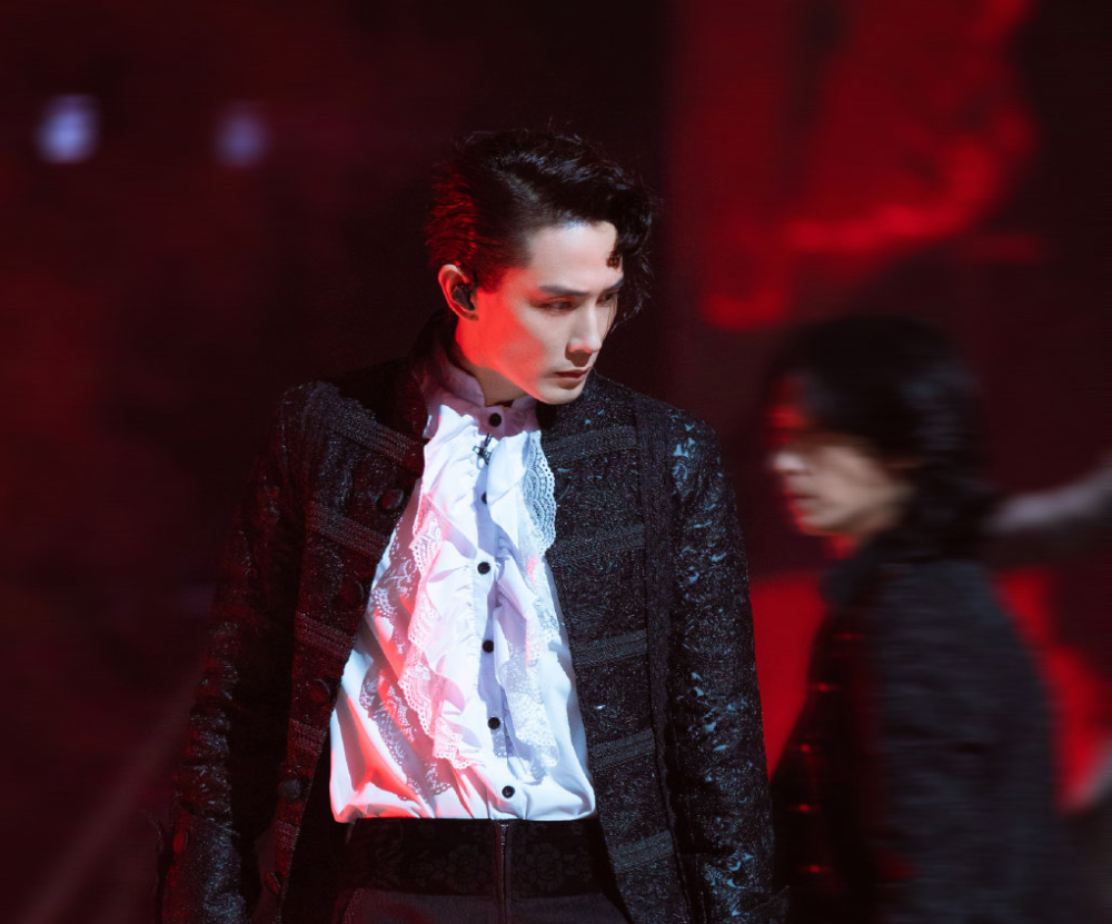 披荆斩棘的哥哥都五公了起初被央视盯上的那几位哥哥怎样了