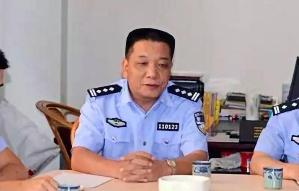 据河源纪检监察11月17日通报,河源市公安局二级调研员赖昌彬涉嫌严重