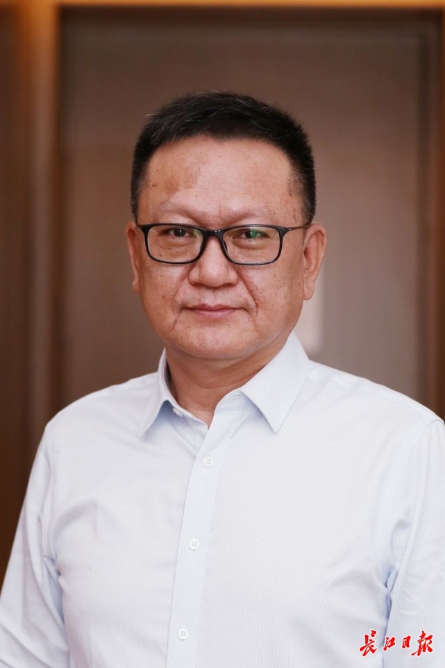 广州先锋报业总经理孔庆武:武汉是令人敬佩的城市_腾讯新闻