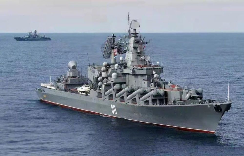 中俄万吨巨舰会师！055大驱火力强悍，一艘就顶半个俄太平洋舰队七年级语文下中学教材全解