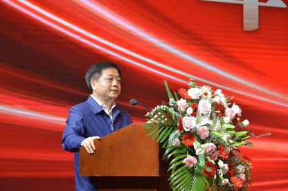 大会的最后,董事长陶悦群博士登台发言.