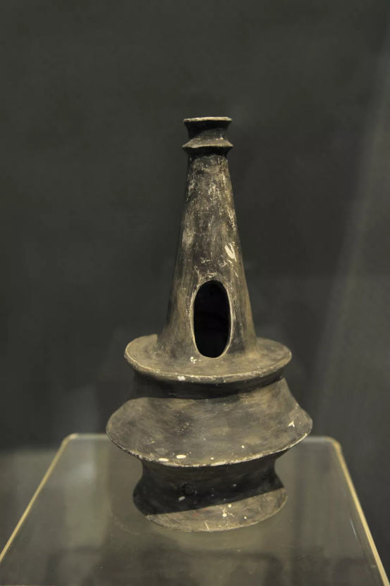 昙石山文化遗址的阿拉丁神灯陶塔式壶栋栋娜娜说文物100