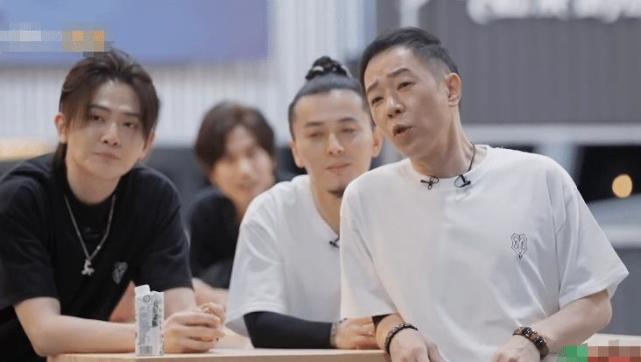 张晋跟黄贯中参加《哥哥》犹如陌生人!