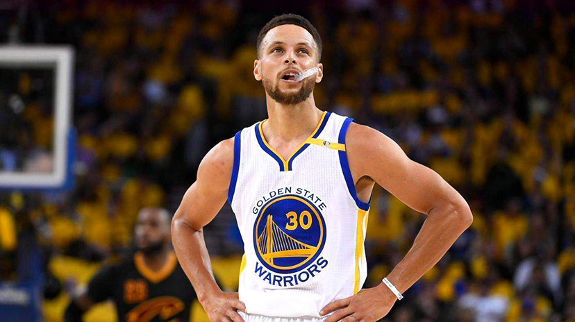 nba 库里：与詹姆斯并非宿敌，期待和湖人的第一场比赛
