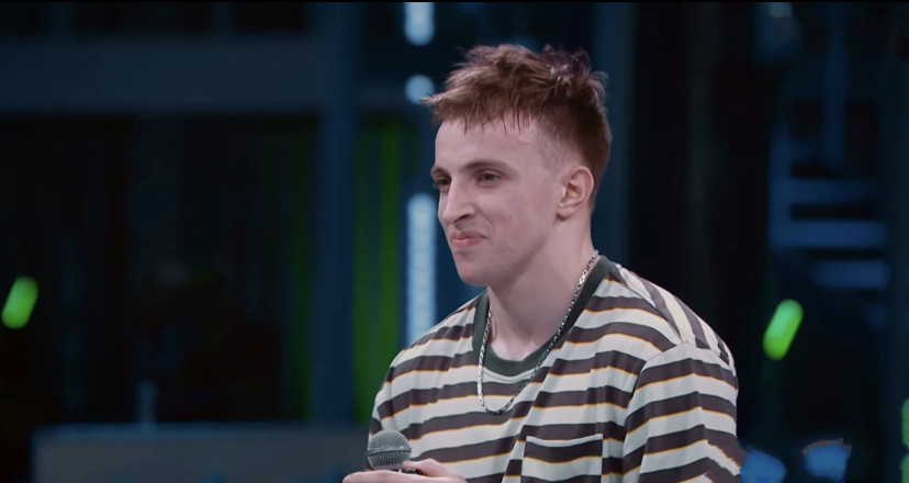 二,总共需要淘汰4名舞者,刘宪华当时选择了钟晨,黄卉,紫龙以及巴里斯