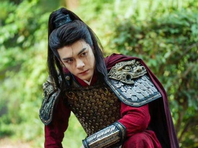 该剧改编自吱吱的小说作品《慕南枝》,全剧共有四十集,豆瓣评分尚未出