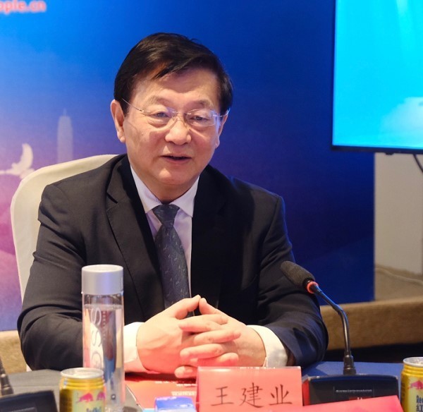 国家老年医学中心主任王建业：当务之急延长国人健康预期寿命_腾讯新闻