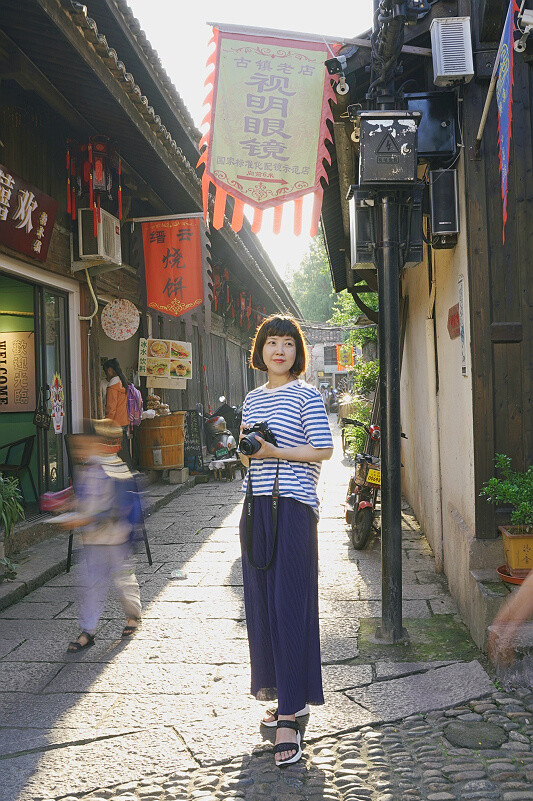 如今,义乌南部的佛堂老街,其实早在千年前就开始了.义乌人的经商历史