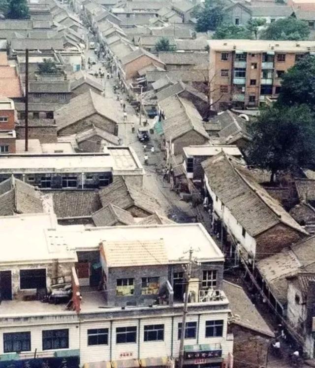 一組八九十年代山西老照片街頭景象流出很多本地人都沒看過