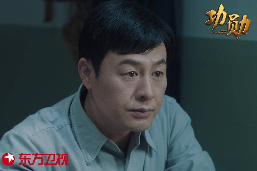 郑晓龙执导功勋之屠呦呦的礼物展现细节控创作