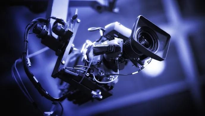 北京黑马星辰文化边境毒网浅谈电影行业是个受多行业干扰的行业