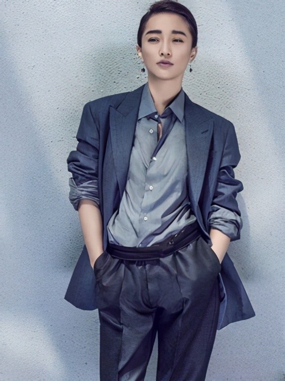 周迅勇敢追爱不回头,拥有前8任男友,却是陈坤永远的小公主,连续12年发