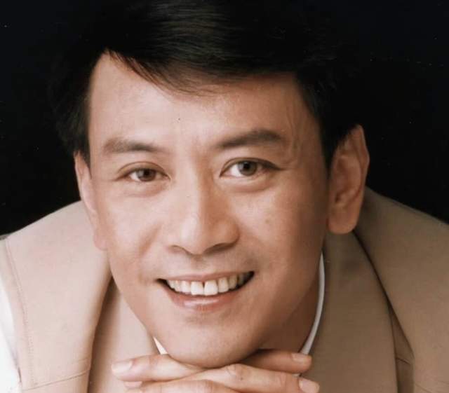 歌在人心香港著名歌手罗文肝癌病逝19周年周慧敏晒珍贵视频悼念