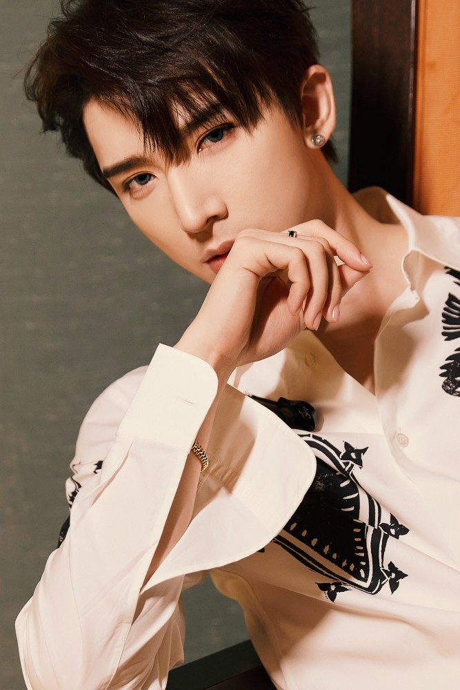 明星主播们开发"娱乐带货" 歌手沈煜伦用创意内容赢得口碑