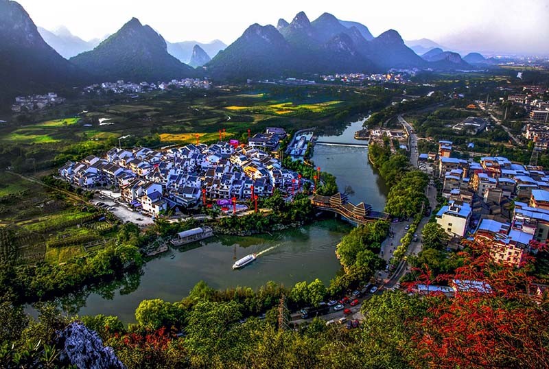 桂林市秀峰区鲁家村在家门口吃上旅游饭