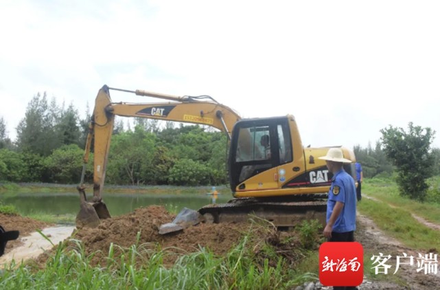 執法人員還對鋪前鎮隆豐村委會蛟塘村李某,鋪龍村委會良坑山村符某