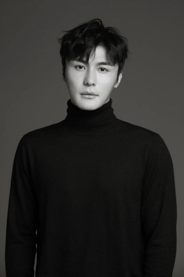 陈昊:《霞光》里的先锋青年,荧屏新晋的正剧小生_腾讯新闻