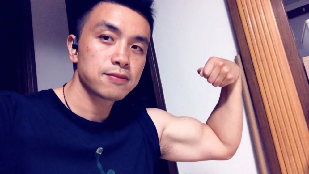 41岁患癌男子,用161天踏上健美舞台,这才是真正的毛睿战士!