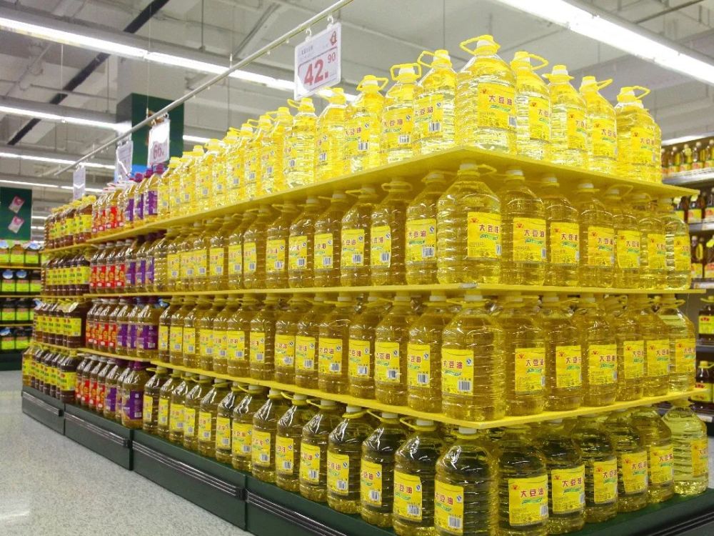 不同的植物烹饪油中亚麻酸和亚油酸的含量不同,脂肪酸构成不同,营养