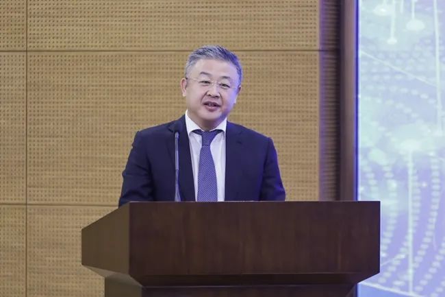 揭牌顶尖高校成立重磅新学院