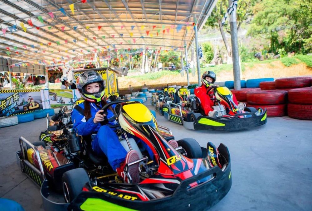 好玩指数直线上升飞索,卡丁车,天鹅堡儿童探险部落丛林飞车湖景蹦极湖