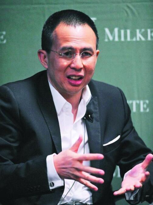 李长治:爷爷李嘉诚为他安排顶级名校,母亲梁洛施因他成人生赢家