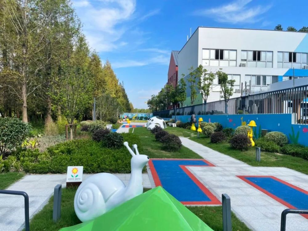 方竹幼儿园西侧绿地完成改造童趣十足