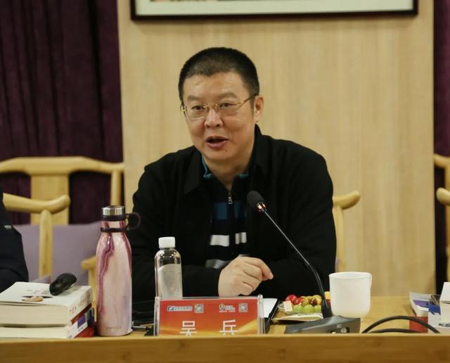 企业的发展与经济社会的发展并存