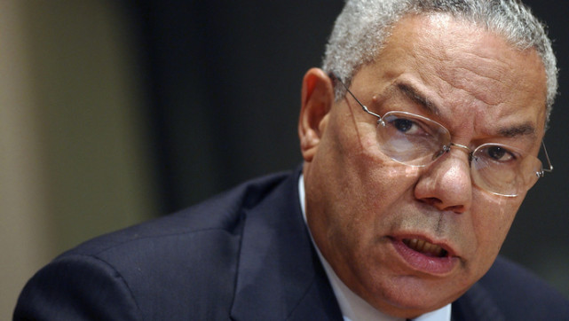 人物|因新冠并发症去世的美国首位黑人国务卿鲍威尔:他的传奇和"污点"