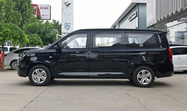 商务车,能装5立方货物,还能坐9个人,带你看五菱征程|mpv|汽车市场