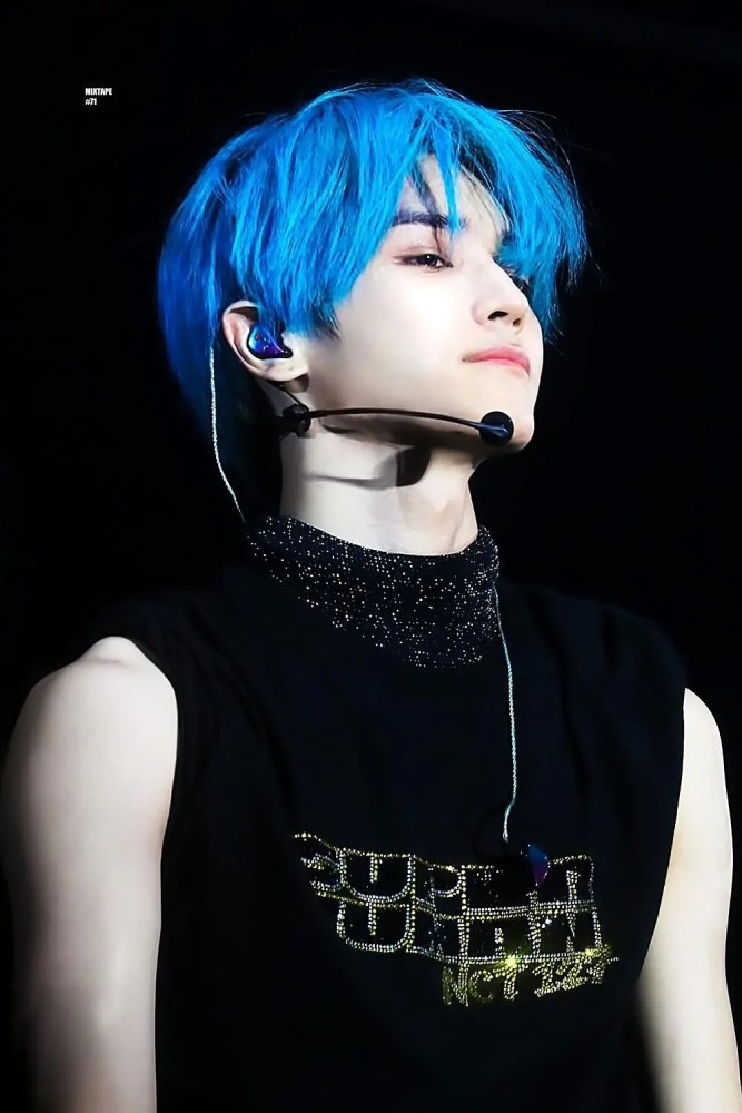 崔胜澈:(这天的口罩真的绝)red velvet——wendy:exo——边伯贤