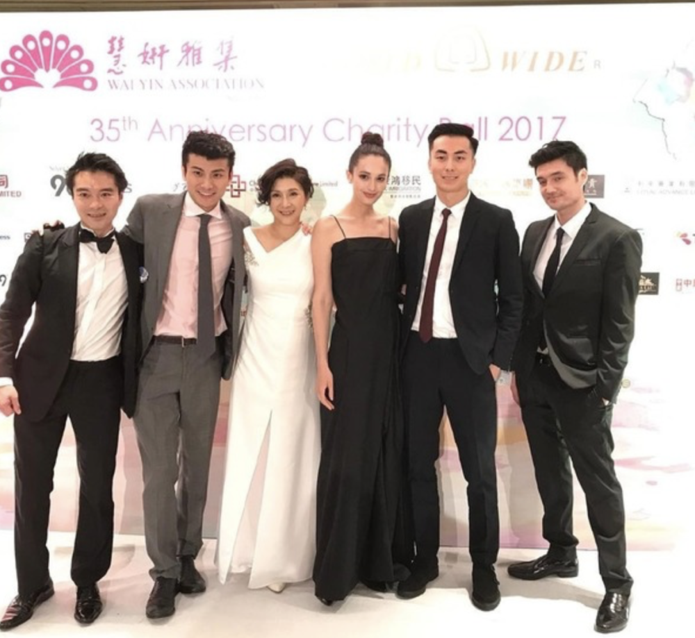 港姐王爱伦荣升奶奶!次子婚后一年喜获混血儿,曾与吴千语传绯闻