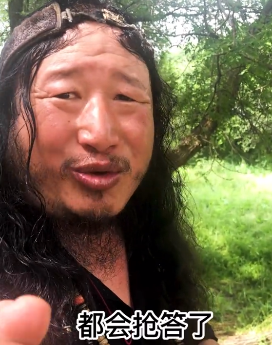 恩克和毛子哥矛盾升级,肚包肉也玩"内卷",金钱的诱惑太大了_腾讯新闻