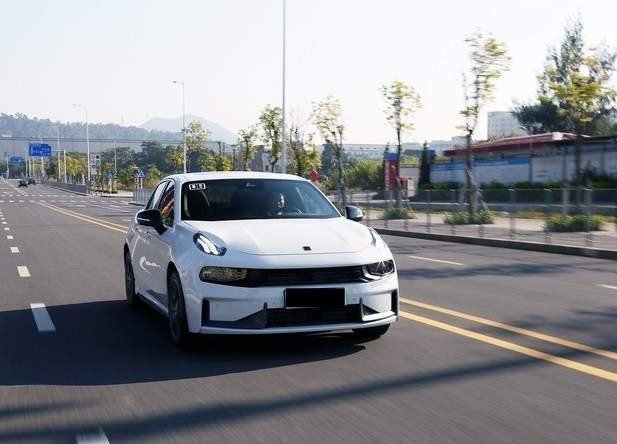 领克03 phev:一辆有驾驶乐趣的插电混动车型应该是怎么样的?