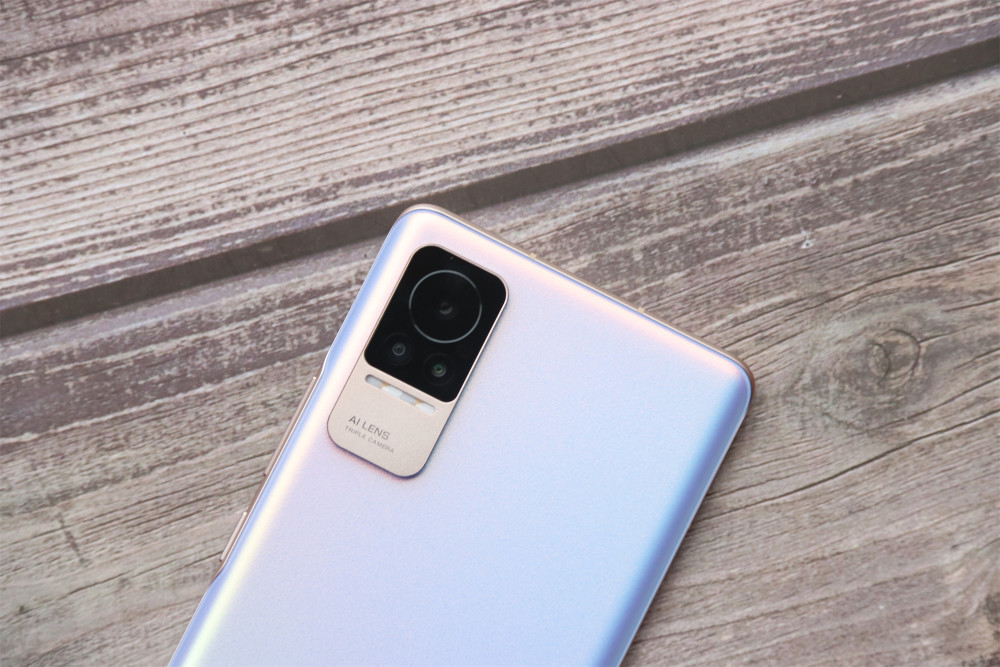 仅售2599元,曲面屏 立体双扬声器 3200万 55w,体验