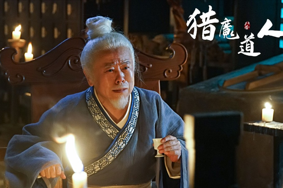 潘长江新作品被嘲炒冷饭，冯巩雨中表演被赞敬业，口碑高低立下