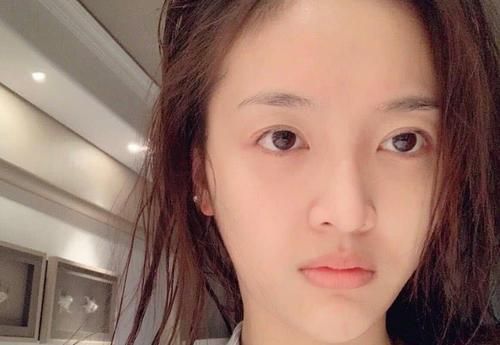 吴宣仪:我卸妆了,赵丽颖:我也卸妆了,蒋依依:我没有眼花吧