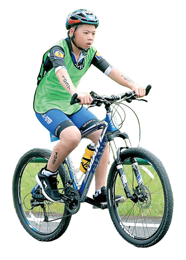 浏阳10岁"小铁人"比赛首秀取得佳绩