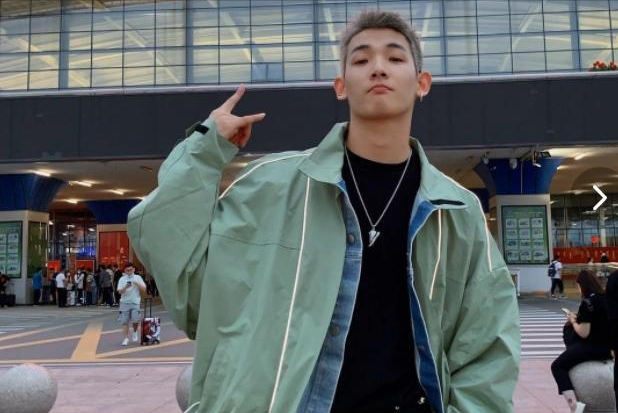 梅式财团梅尼耶背景普通相貌平平却为何能坐拥千万铁粉