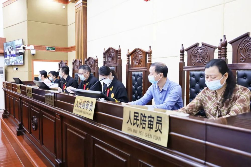 连江法院公开审理一起35名被告人重大涉黑案件!_腾讯新闻